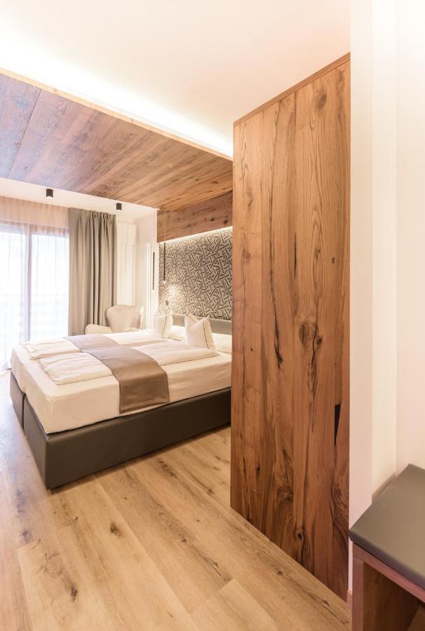 Hotel Cevedale Living Romance Hotel Cogolo Εξωτερικό φωτογραφία