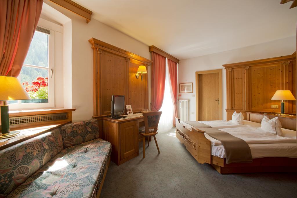Hotel Cevedale Living Romance Hotel Cogolo Εξωτερικό φωτογραφία