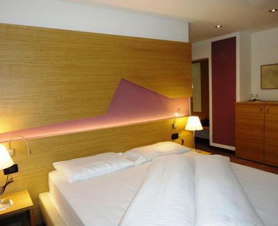 Hotel Cevedale Living Romance Hotel Cogolo Δωμάτιο φωτογραφία
