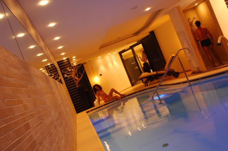 Hotel Cevedale Living Romance Hotel Cogolo Εξωτερικό φωτογραφία