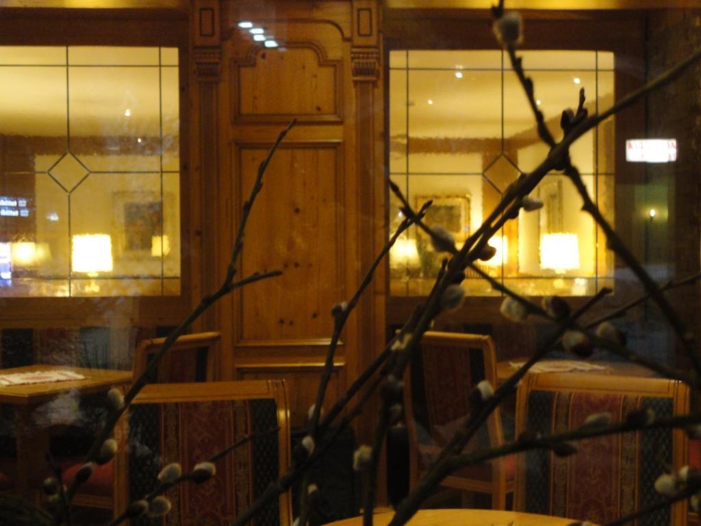 Hotel Cevedale Living Romance Hotel Cogolo Εξωτερικό φωτογραφία